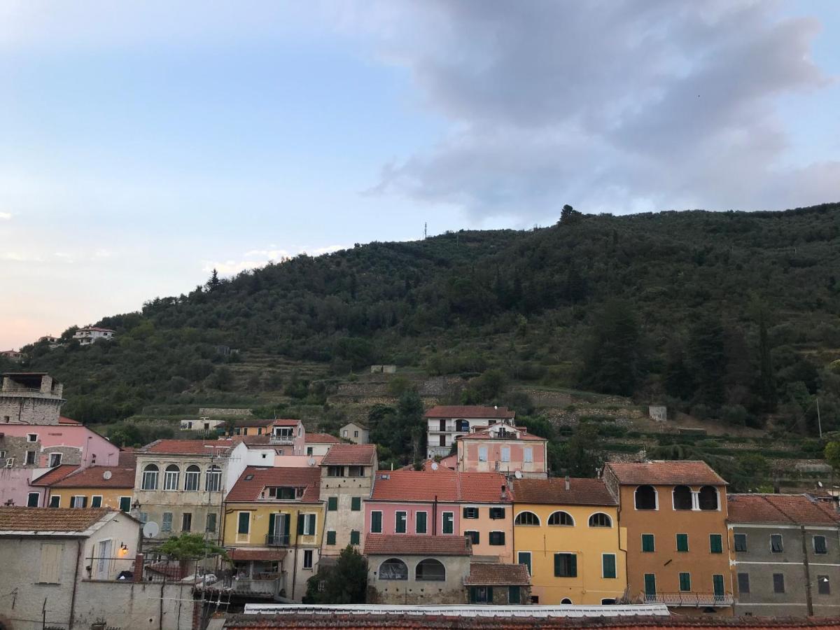Bb Palazzo Doria Acomodação com café da manhã Dolcedo Exterior foto