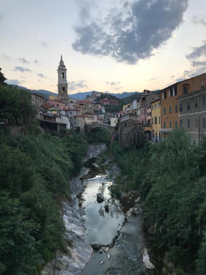 Bb Palazzo Doria Acomodação com café da manhã Dolcedo Exterior foto