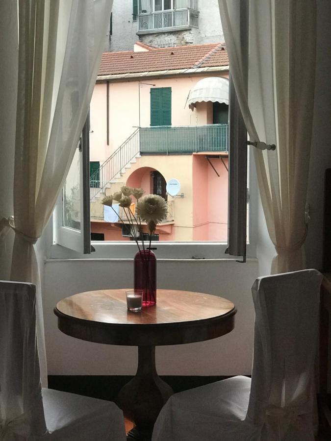 Bb Palazzo Doria Acomodação com café da manhã Dolcedo Exterior foto