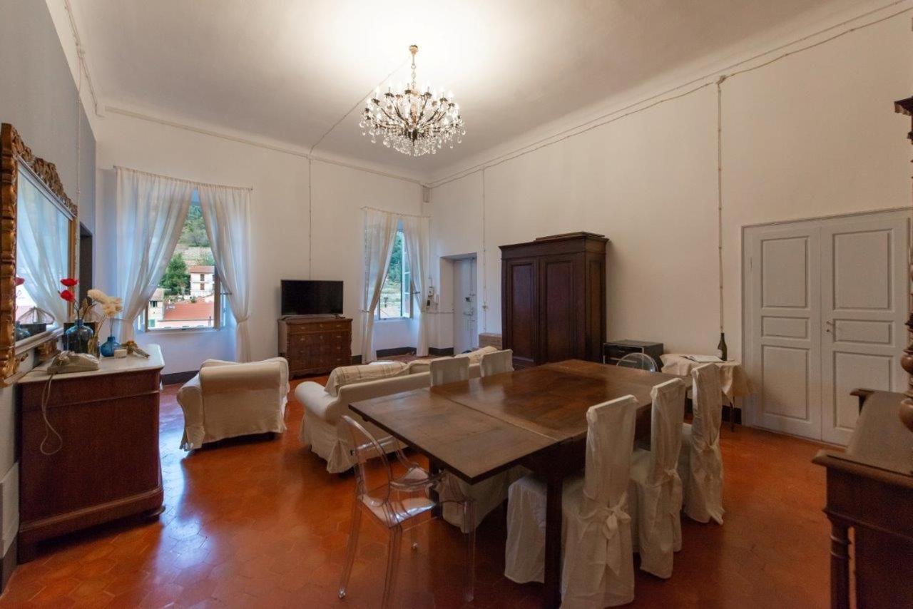 Bb Palazzo Doria Acomodação com café da manhã Dolcedo Exterior foto